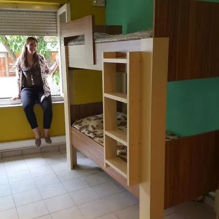 Small Funny World Hostel Αθήνα